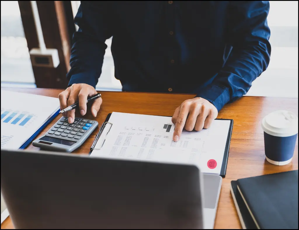 Do Bookkeepers Do Taxes?